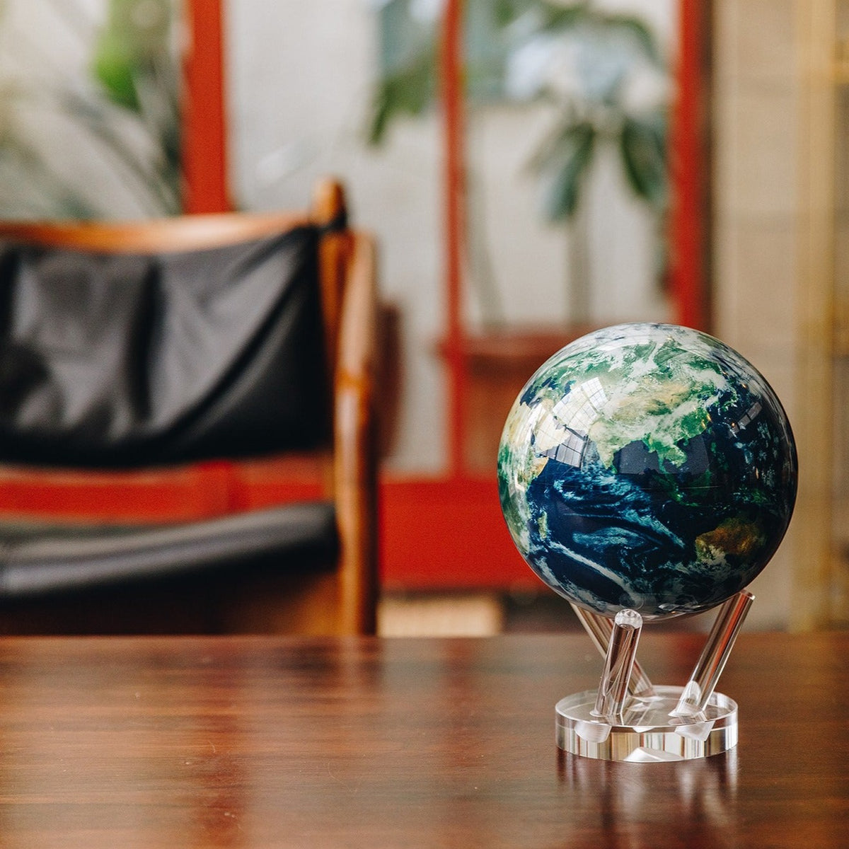 MOVA Globe: Earth with Clouds Map – ICA Retail Store