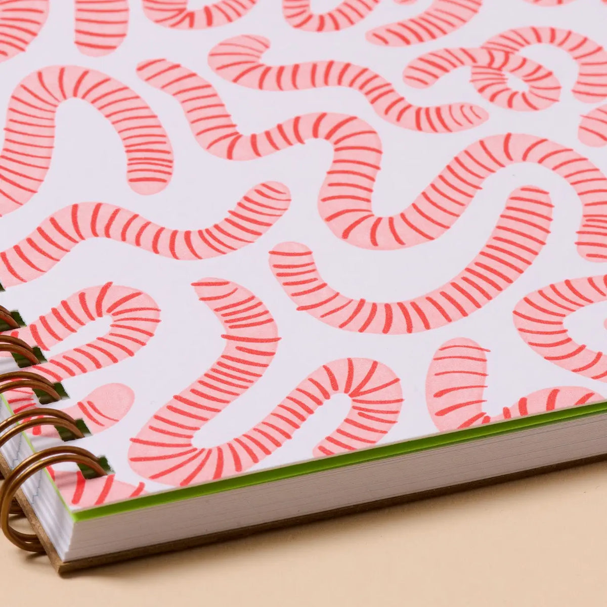 Notebook: Worms – ICA Retail Store