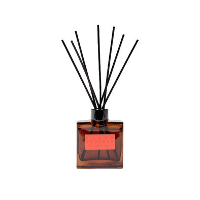 Hi-Fi Reed Diffuser: Plush Vetiver