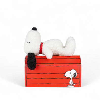 Snoopy with Gift Box