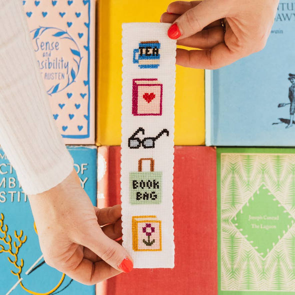 Counted Cross Stitch Bookmark: Bookish