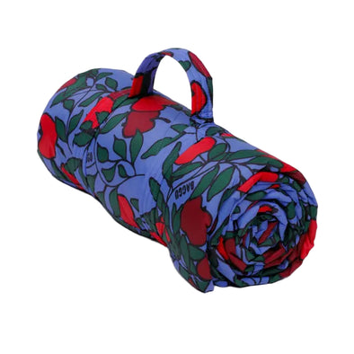 Puffy Picnic Blanket: Apple Tree