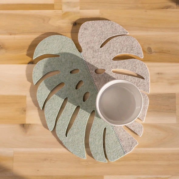 Monstera Trivet: Heather White/Lambs Ear